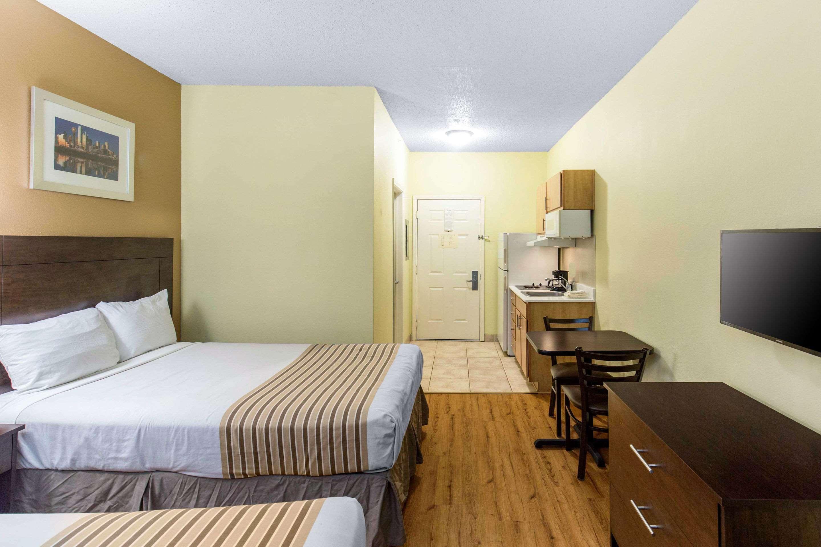 Suburban Studios Lewisville Esterno foto